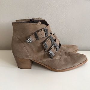 L’intervalle booties